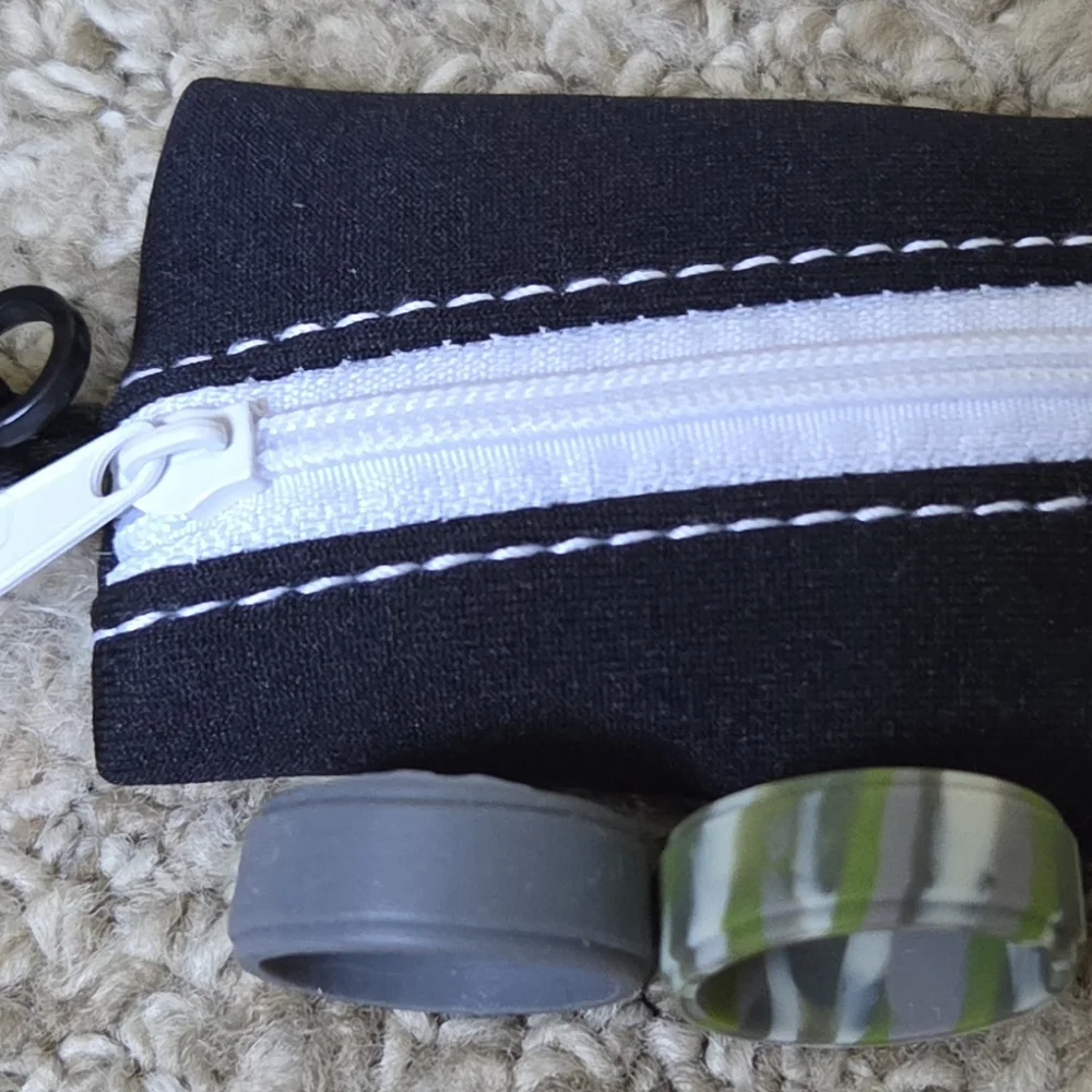 QALO Dual-Tone Silicone Rings - Gray and Green